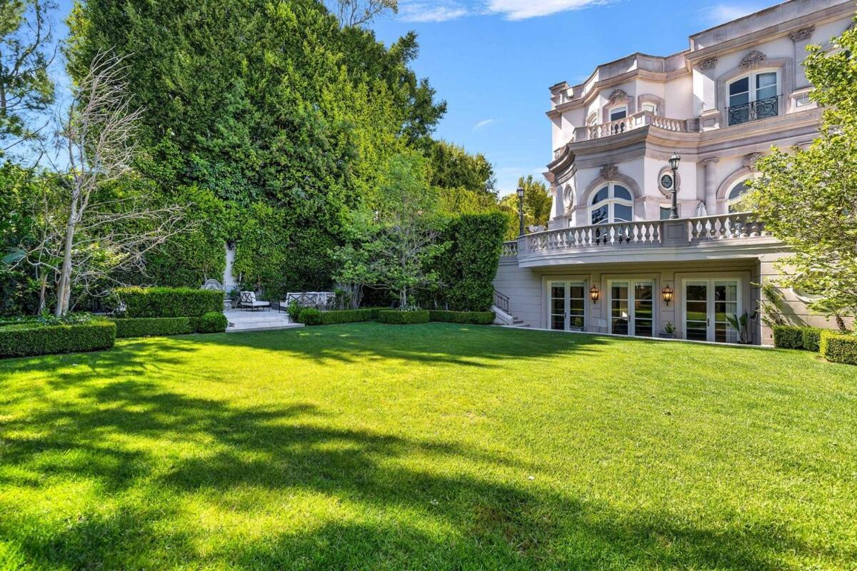 Chateau De Laurel Villa - Los Angeles — Photos 2